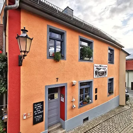 Apartment Charmantes Siebenschläfer über Café 7 *